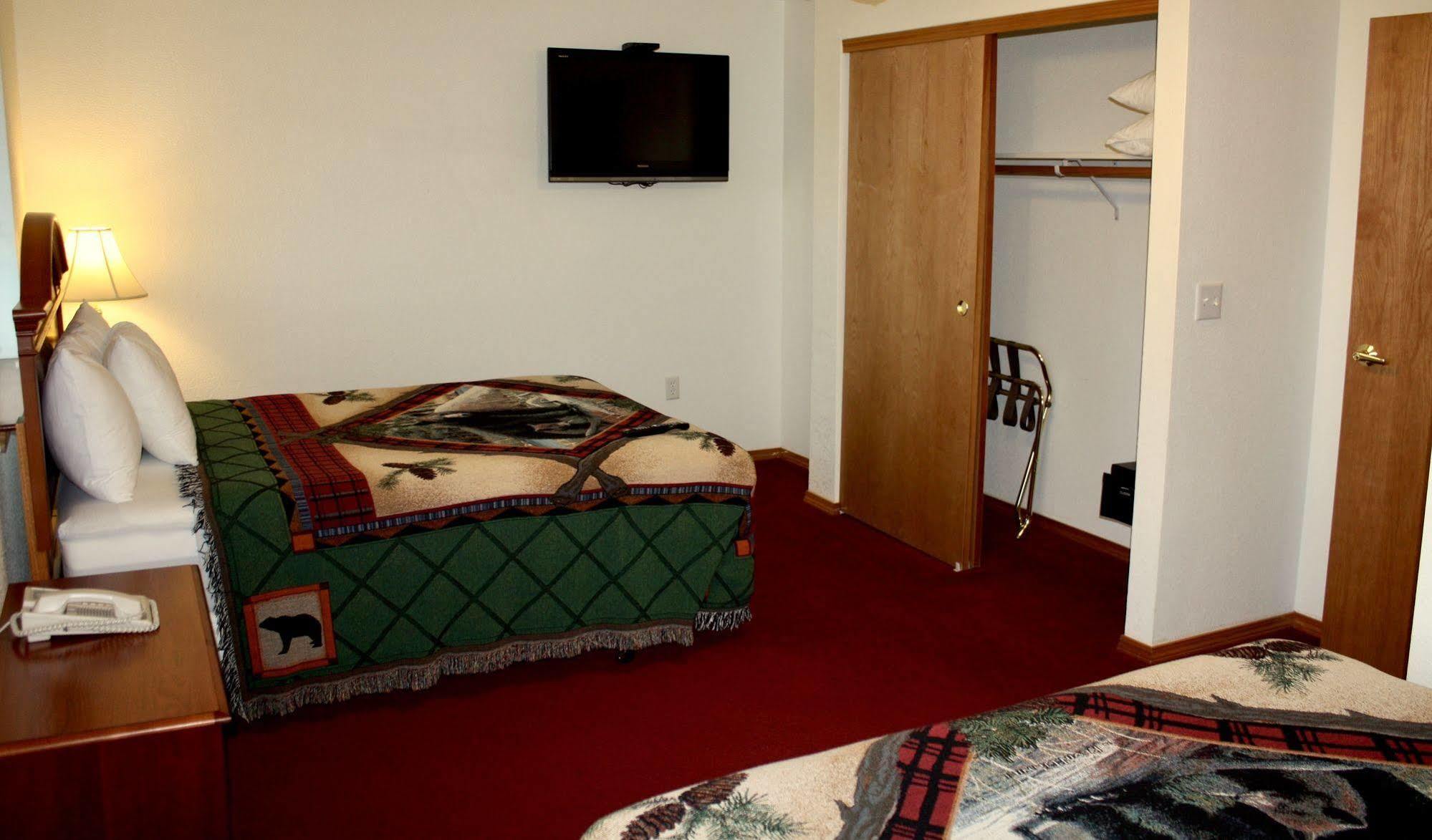 Juneau Hotel Екстер'єр фото